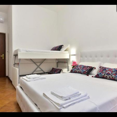 Dream House Hotel Рим Екстериор снимка