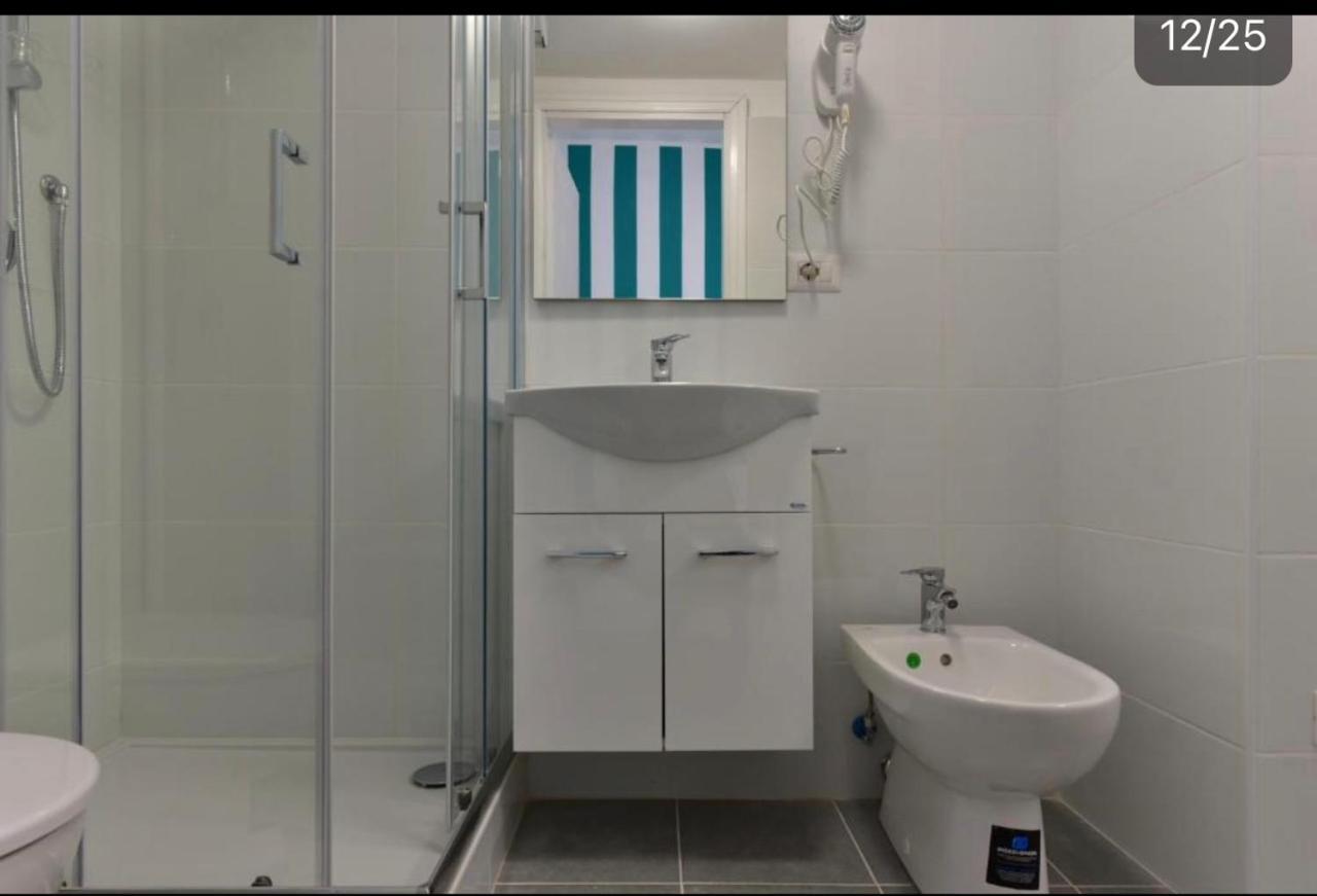 Dream House Hotel Рим Екстериор снимка